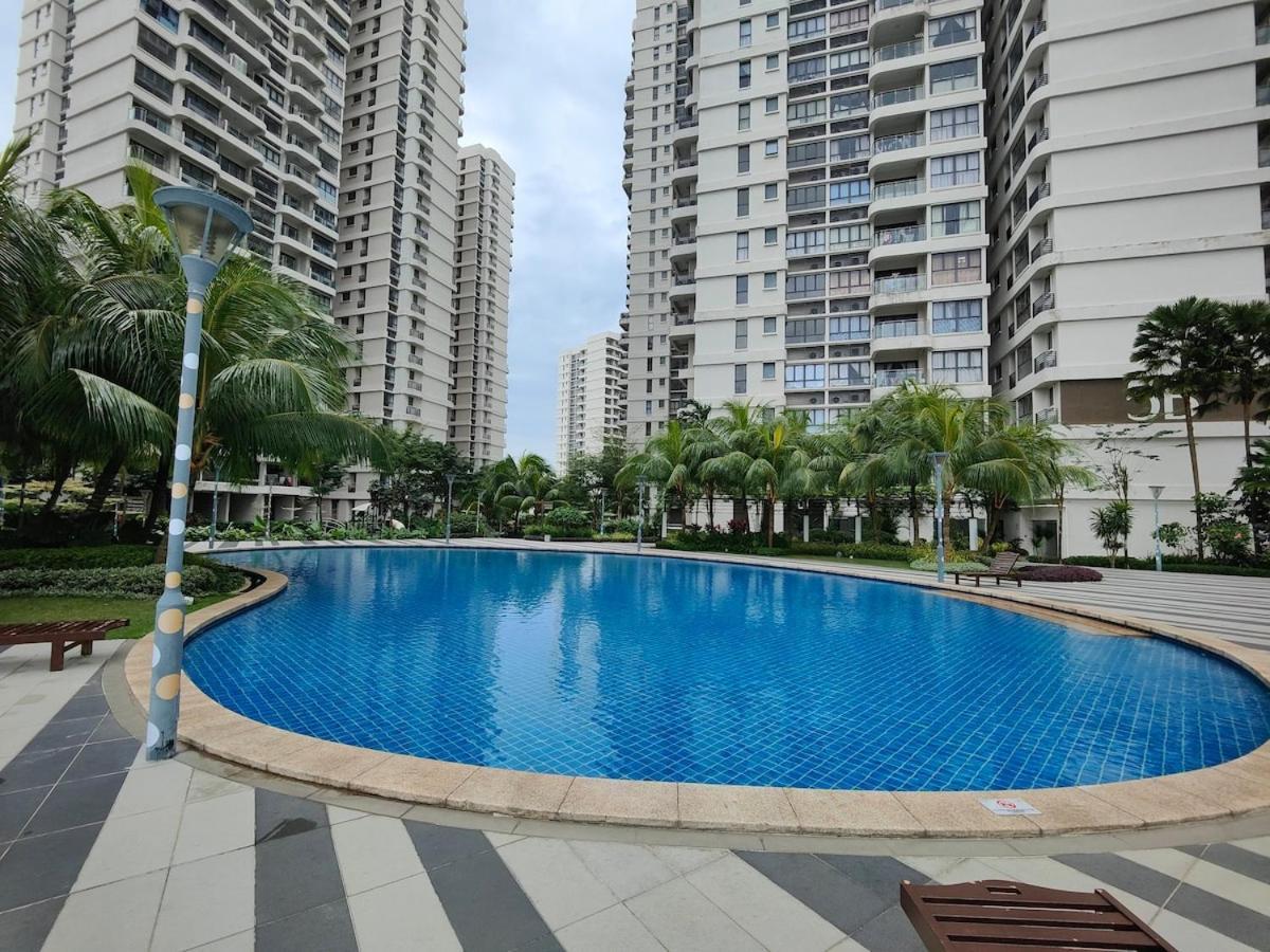 18johor, Nearciq, Danga Bay Free Parking 2br 8pax Pangsapuri Johor Bahru
